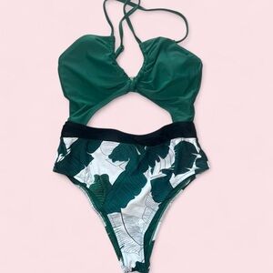 🌿 Cupshe Green Tropical Leaf Cut-Out One-Piece Swimsuit | Size M